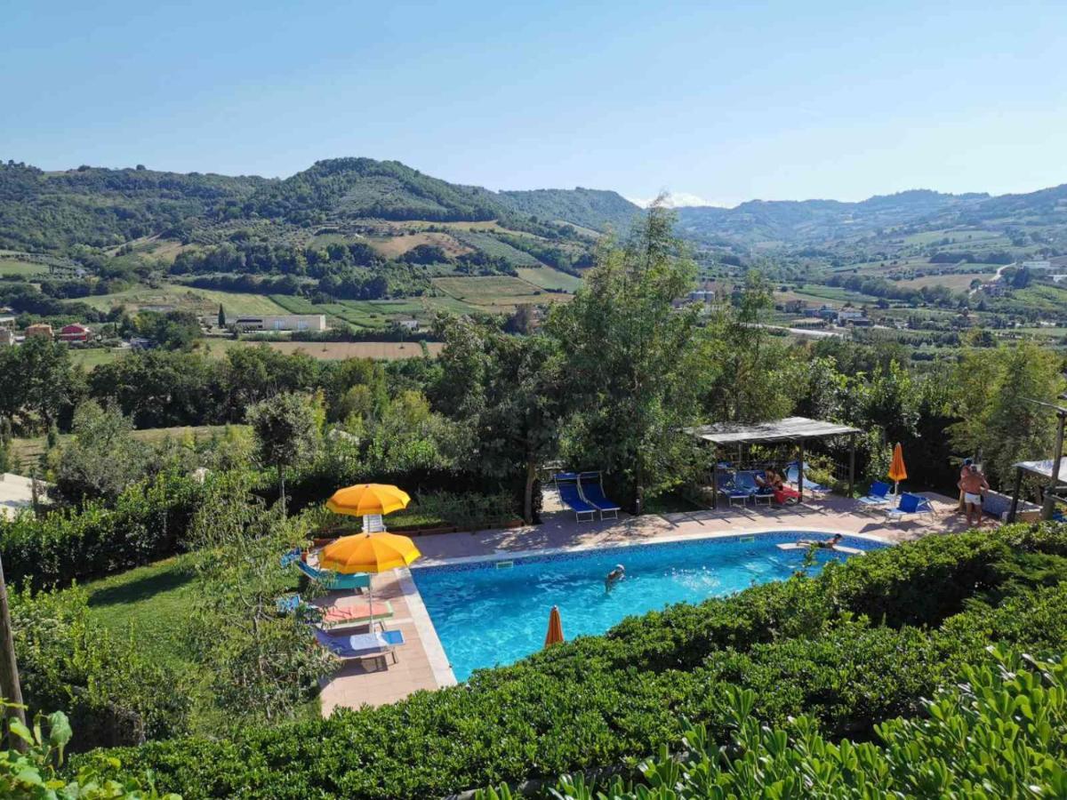 Il Girasole Country Village Massignano Exteriér fotografie