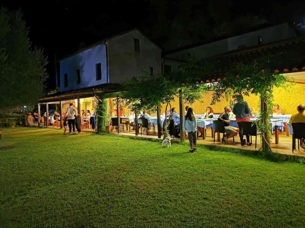 Il Girasole Country Village Massignano Exteriér fotografie